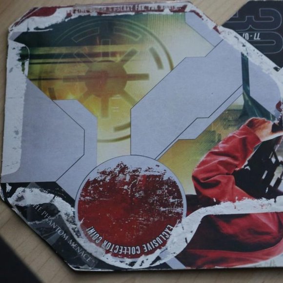 NEW STAR WARS 30TH ANNIVERSARY NABOO SOLDIER ACTION FIGURE #52 W SILVER COIN - Picture 7 of 9